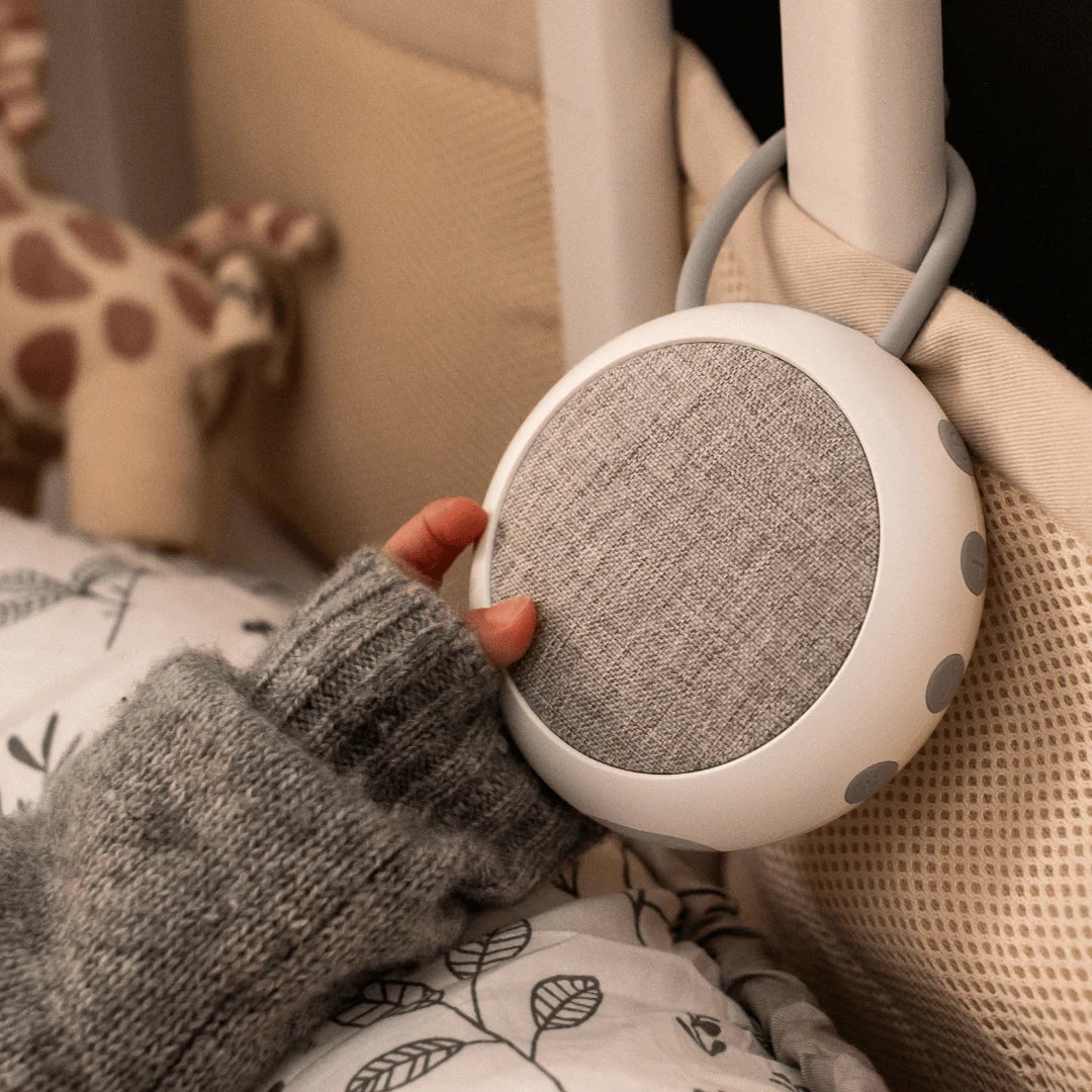 Bruit blanc pour bébé : solution miracle ou risque caché ?